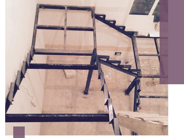 Монтаж лестниц на металлокаркасе в Химках быстро и качественно