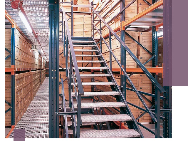 Лестницы складские прочные и безопасные под ключ в Химках