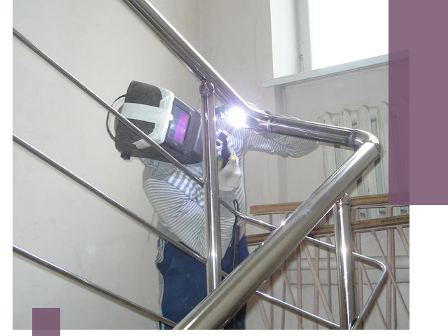 Монтаж перил и ограждений качественно в Химках