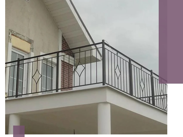 Изготовление балконных ограждений в Химках из металла и стекла