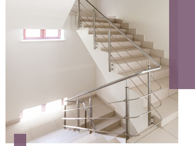 Установка и замена перил в подъезде в Химках