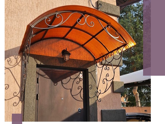 Демонтаж козырьков в Химках быстро и безопасно