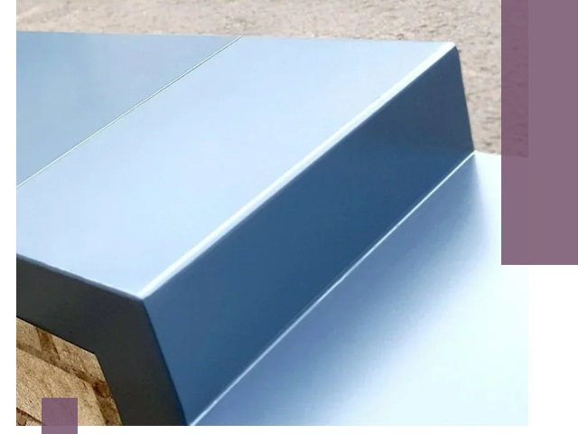 Крышки на парапет в Химках: изготовление и монтаж под ключ